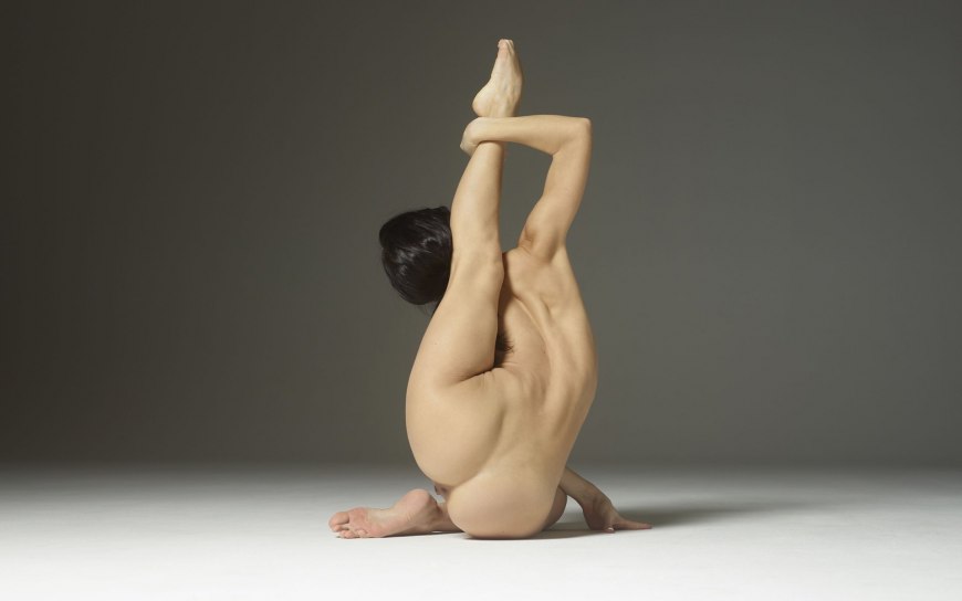 Magdalena Contortionist