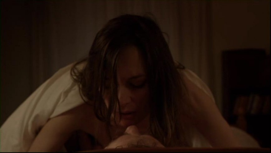 Кэтрин МАККОРМАК топлес