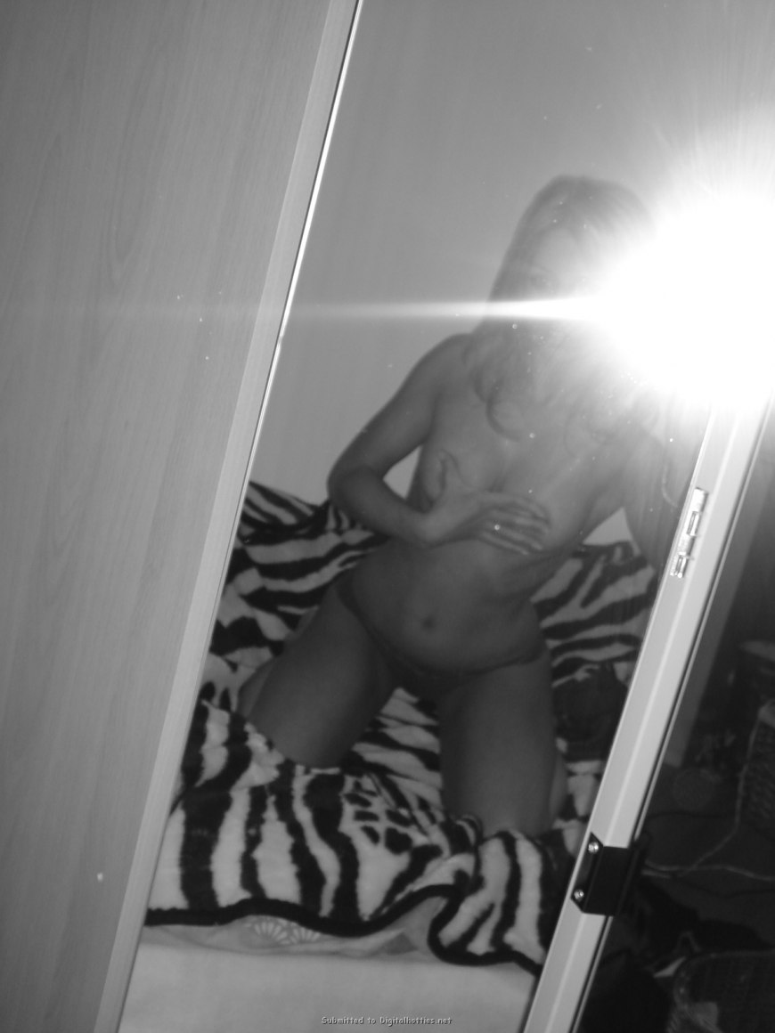 Украденные фото из личных архивов