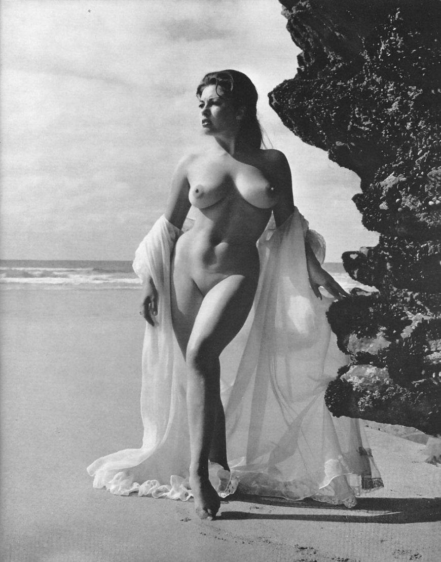 Голые советские женщины