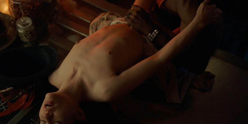 Эмили Браунинг спящая красавица 2011 sex