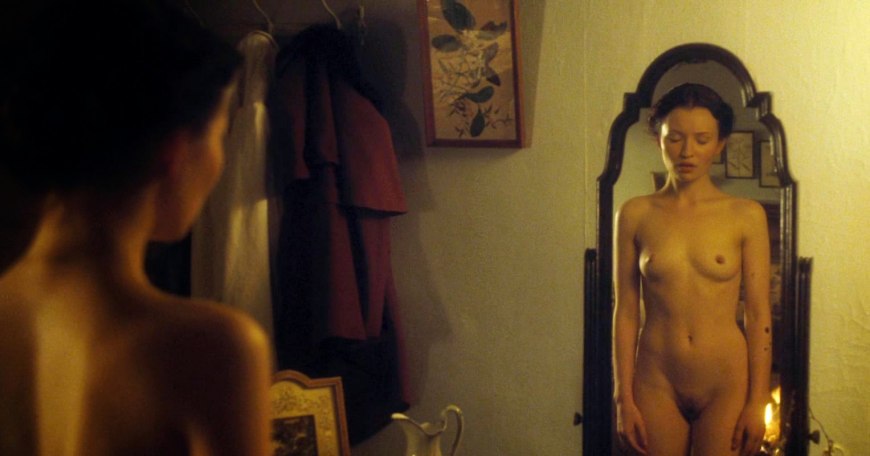 Эмили Браунинг спящая красавица 2011 голая