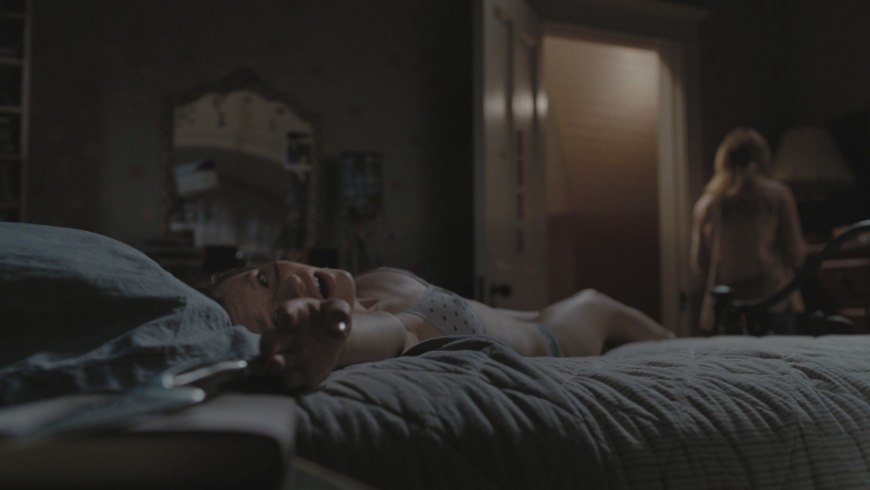 Спящая красавица Эмили Браунинг сиськи