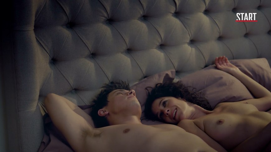 Ольга Сутулова топлесс