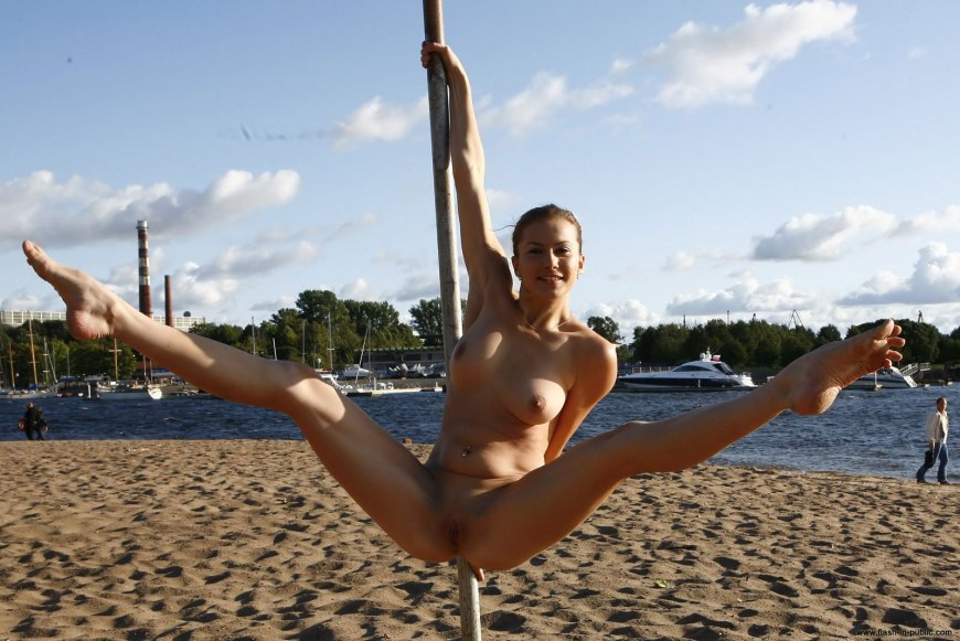 Миа Малкова гимнастика