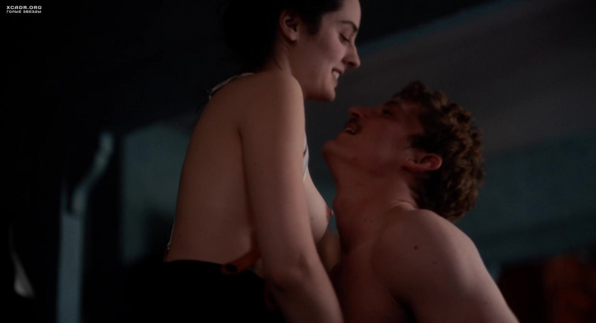 Ноэми Мерлан горячие