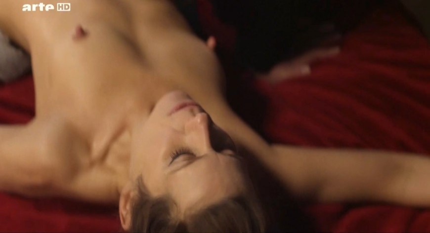 Марина Фоис лесби сцены