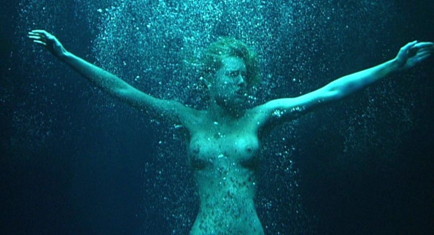 Ребекка Ромейн кадры