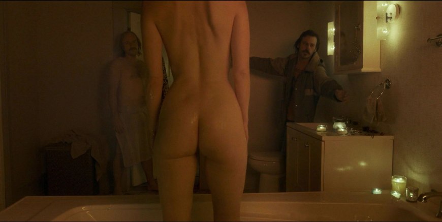 Мэри Элизабет Уинстэд голая в фильме