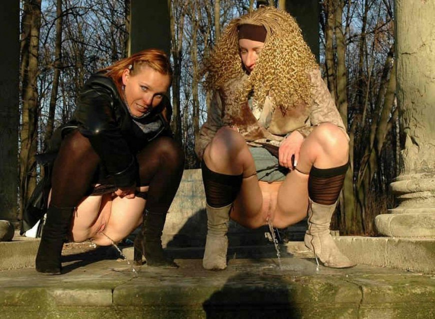 Молодые девушки писсинг