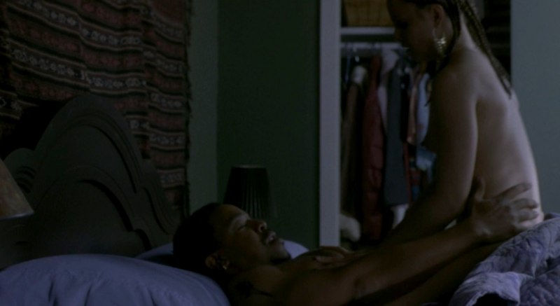 Мина Сувари голая в кино