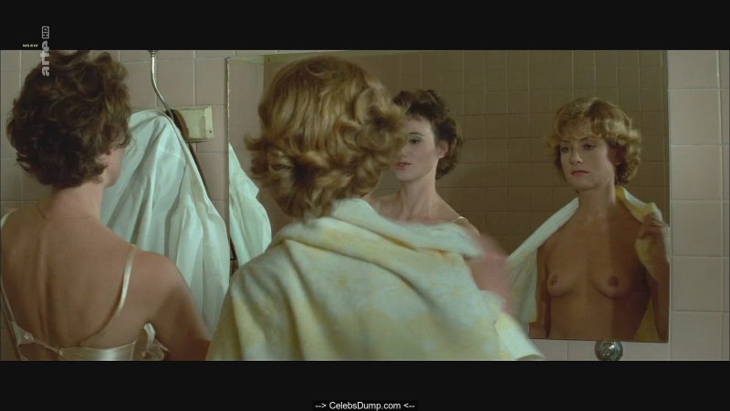 Изабель Юппер голая в фильмах