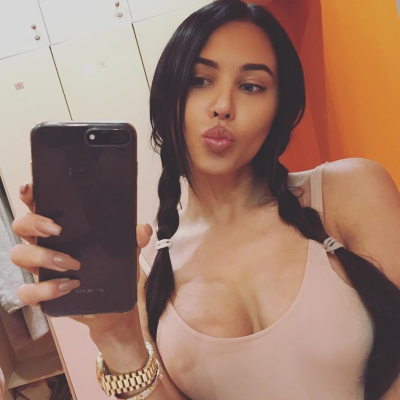 Анастасия Решетова бюст