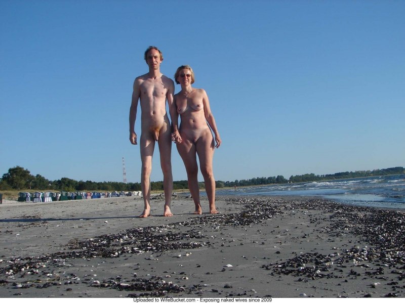 Красивая нудистка из Подмосковья