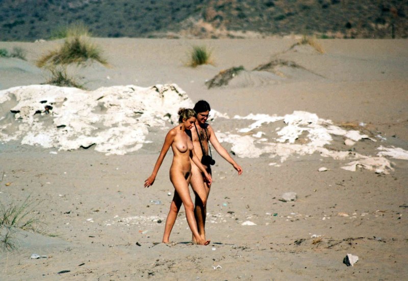 Солнечные ванны нагишом