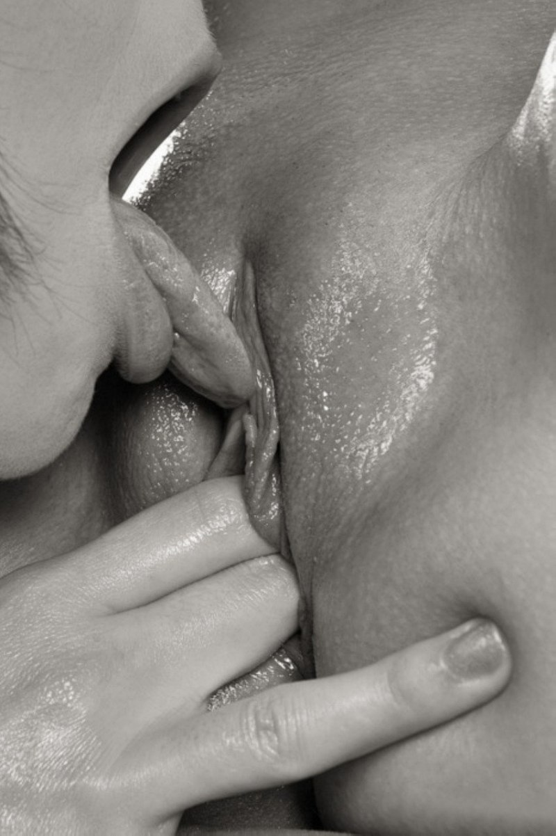 Кунилингус крупным планом