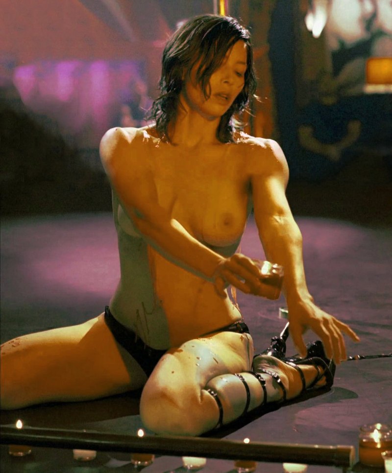 Джессика бил голая в фильмах