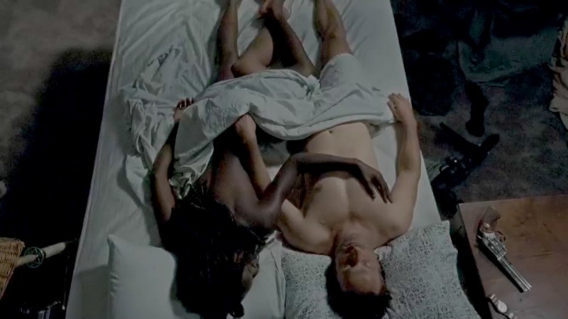 Ходячие мертвецы голая Андреа