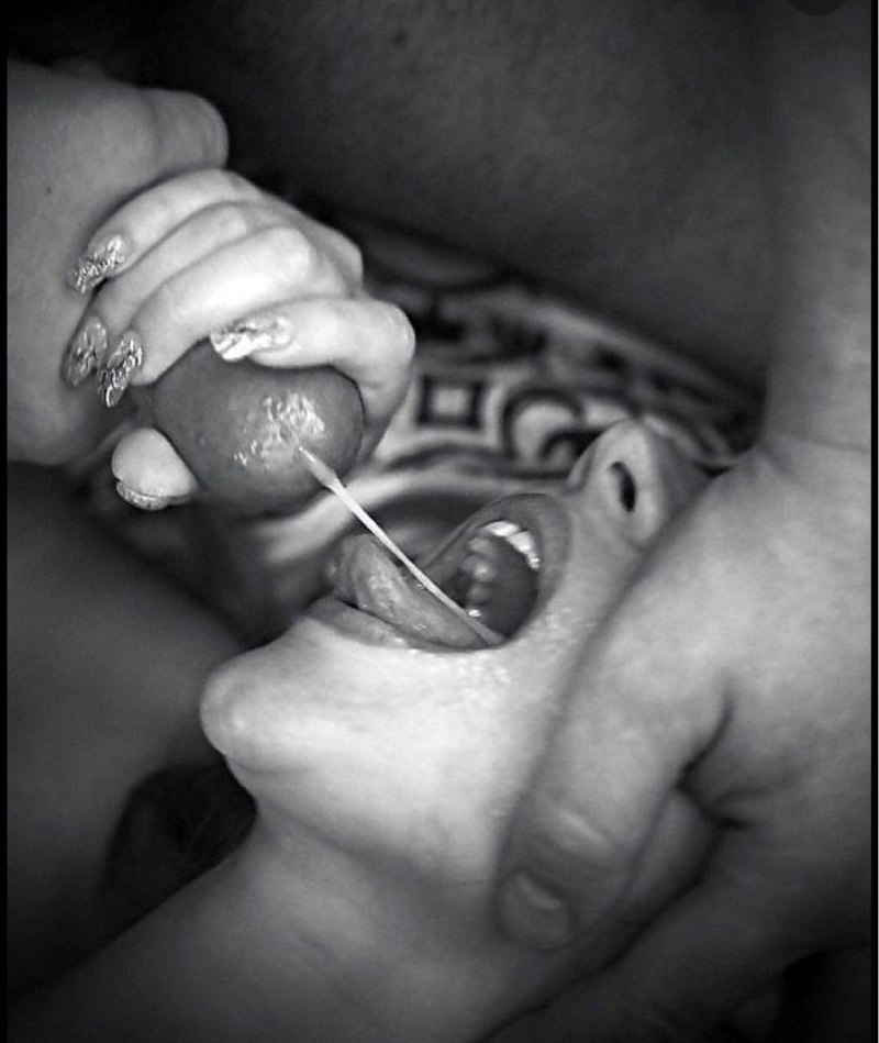 Кончил в ротик черно белое