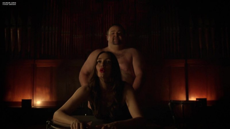 Саффрон Берроуз фото голая