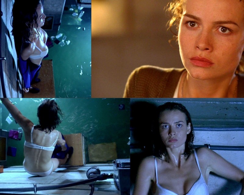 Марион Котийяр Tied up hands and feet