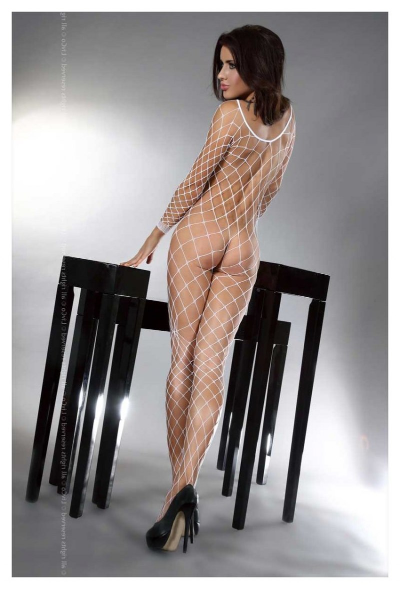 Голые женщины в эротических нарядах