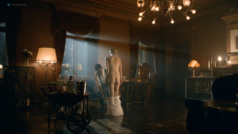 Голая Алина Томников фото