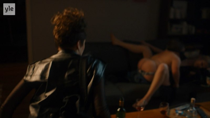 Erotic Beauty Alina Porter in the Fountain