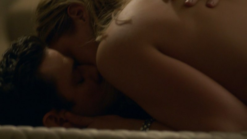 Эбби Корниш постельные сцены