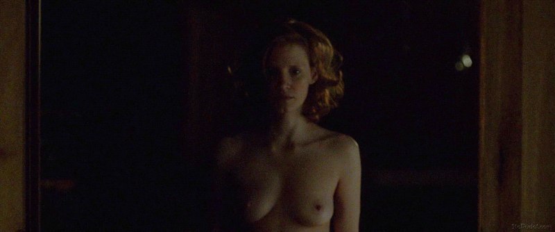 Джессика Честейн сиськи