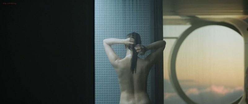 Андреа Райзборо обливион в бассейне