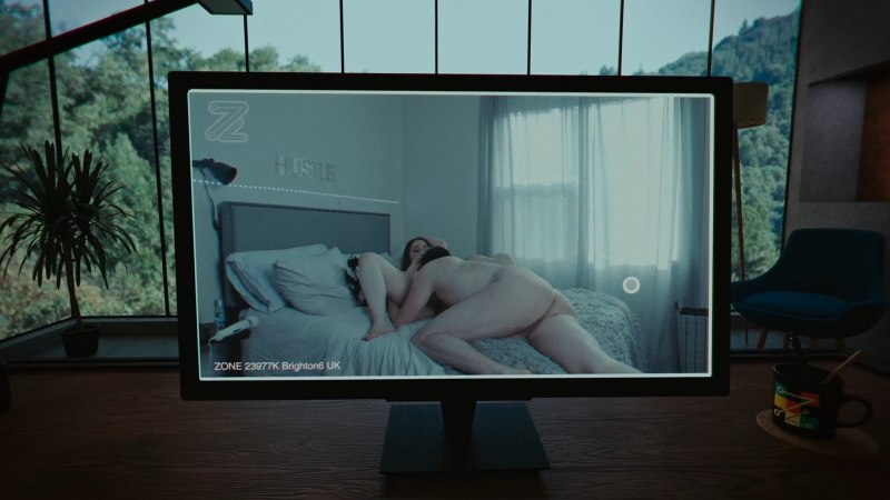 Андреа Райзборо сиськи