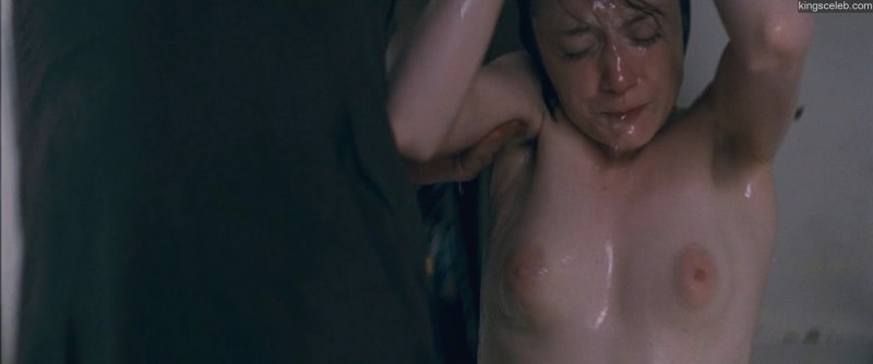 Андреа Райсборо топлесс