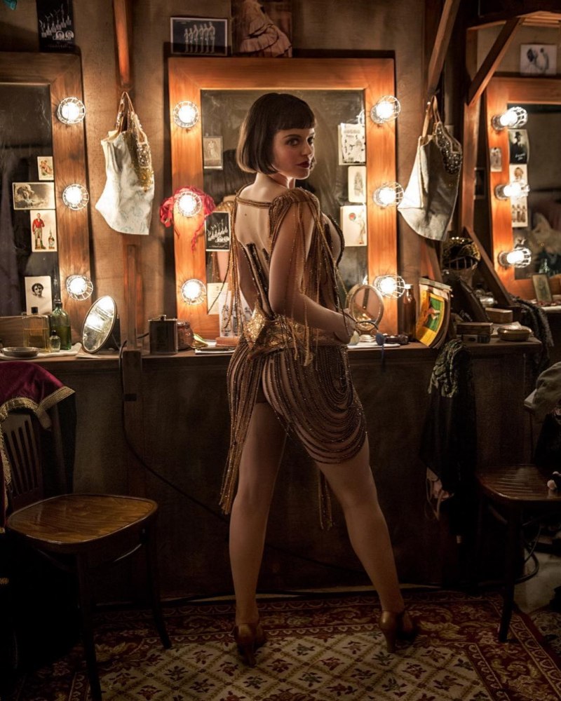 Порнозвезда Адриана Линн