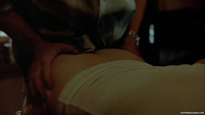 Джемма Артертон голая в фильме