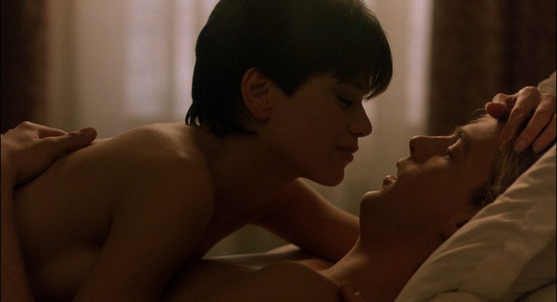 Линда Фиорентино ноги