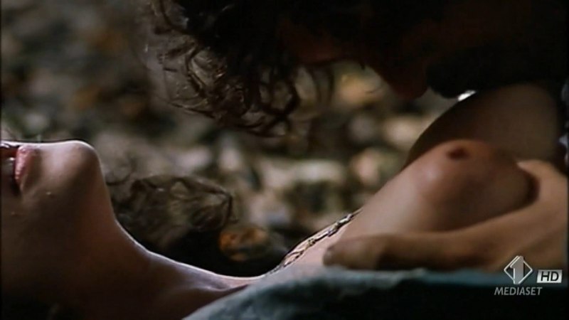 Голая Моника Беллучи сцены из фильмов