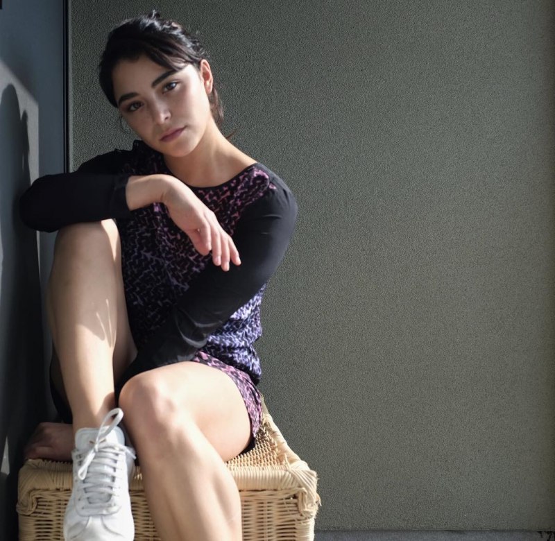 Николь Муньос ножки