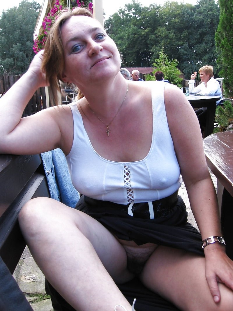 Волосатые киски в машине