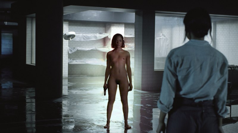 Полностью голая Тесса Томпсон