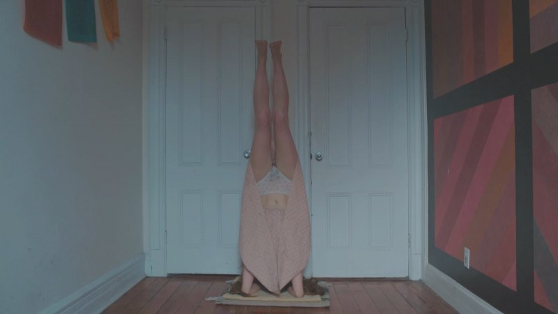 Кейт Микуччи разделась