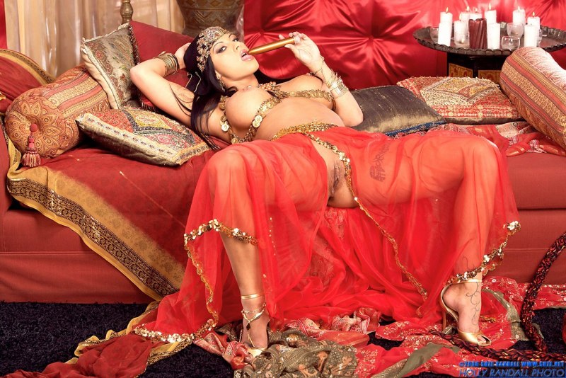 Константин Разумов гарем