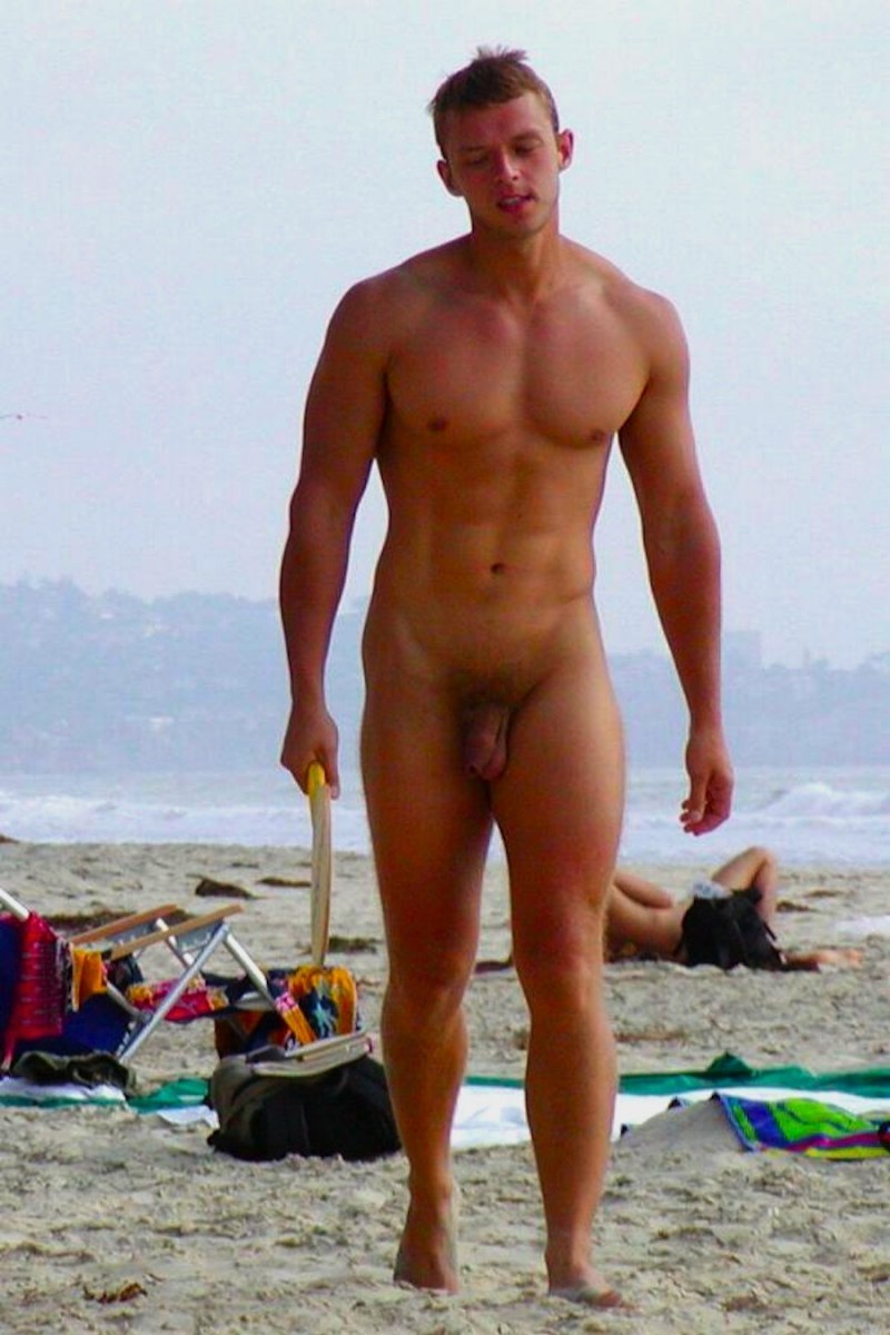 Здоровые волосатые мужики голые
