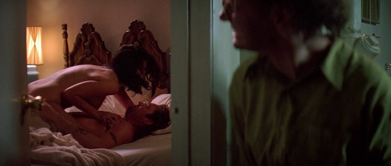 Дженнифер Тилли Jennifer Tilly nude