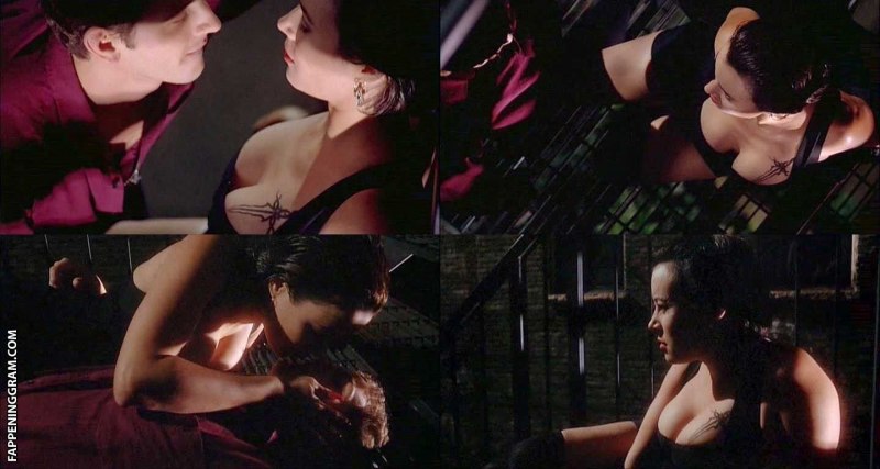 Дженнифер Тилли стриптиз