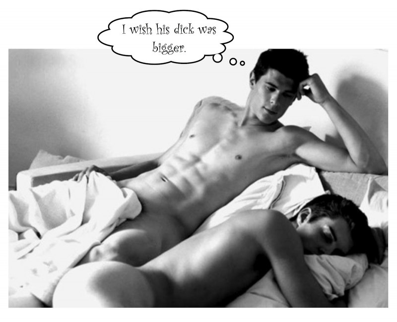 Мужчина и женщина голые в постели