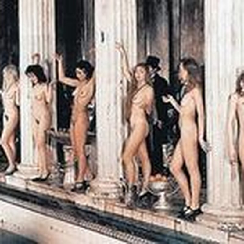 Евгения Малахова а зори здесь тихие баня