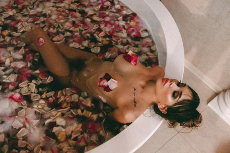 Сисястые красотки в ванной