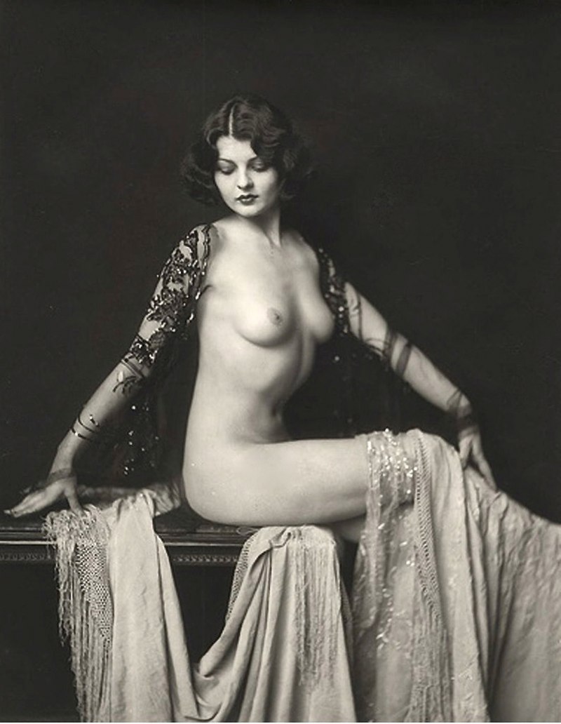 Ziegfeld Follies актриса голая