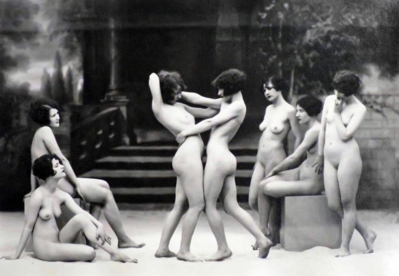 Винтажные голые женщины